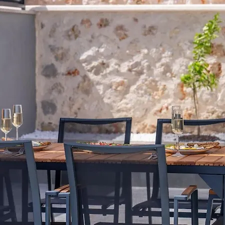 Cihan Kalkan *